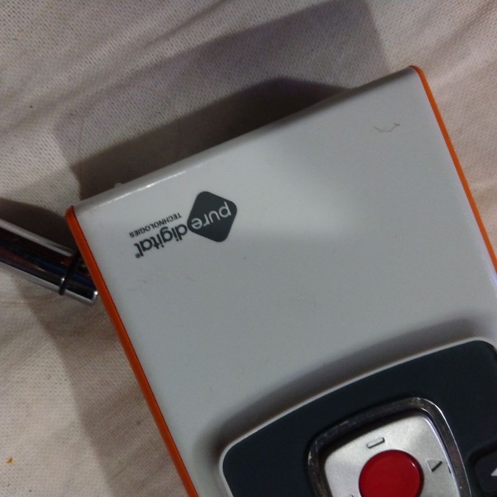 Flip video camera - Picture 2 of 7